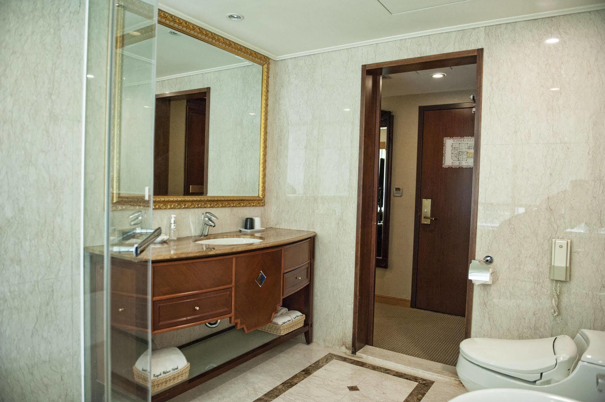 Royal Palace Hotel Taipei Dış mekan fotoğraf