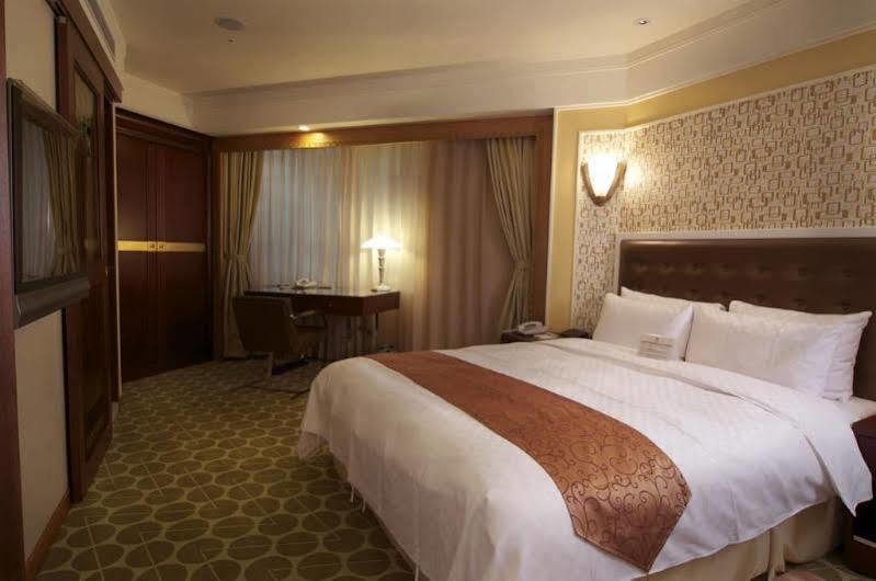 Royal Palace Hotel Taipei Dış mekan fotoğraf